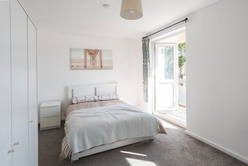 Room Baxter Road in Greater London