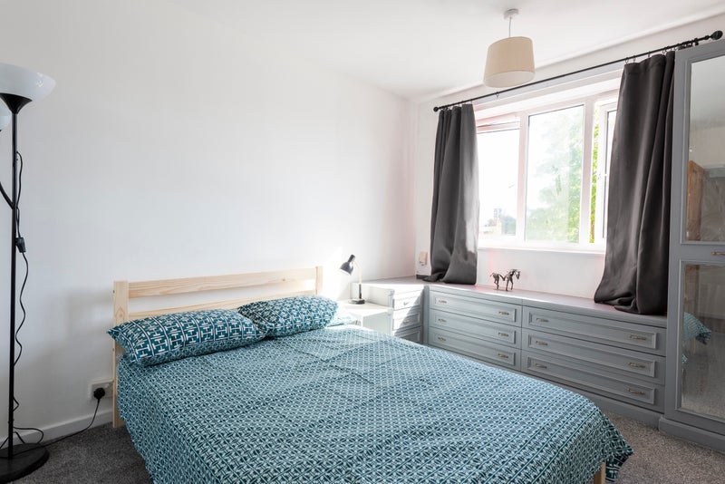 Room Baxter Road in Greater London