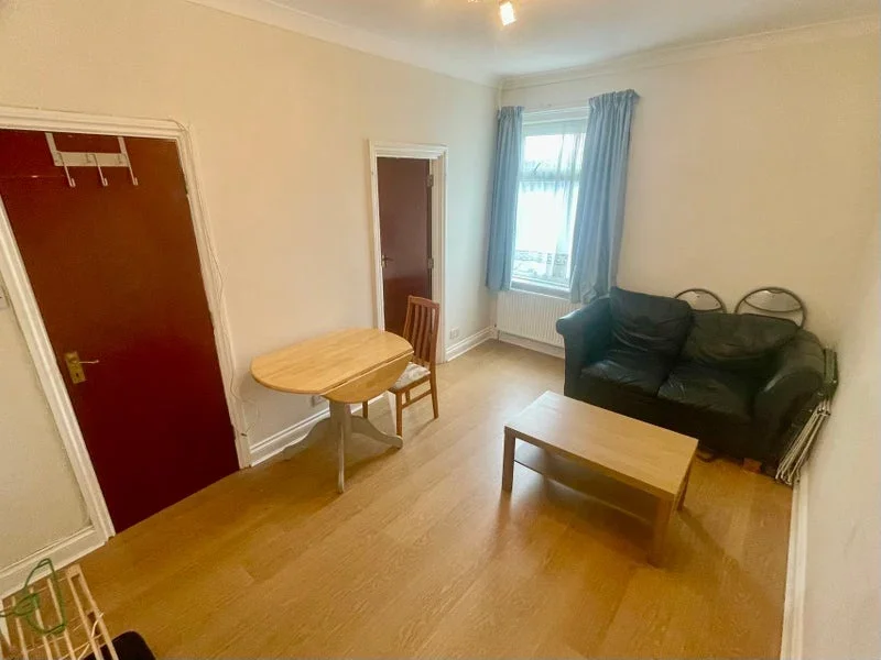 Flat Welbeck Avenue in Southampton