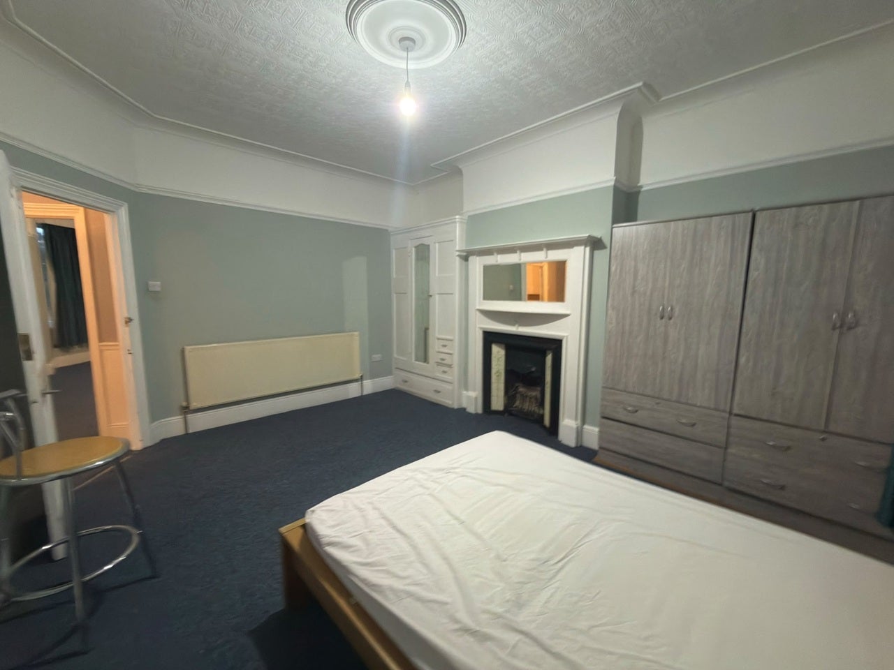 Flat Emerson Road in Greater London