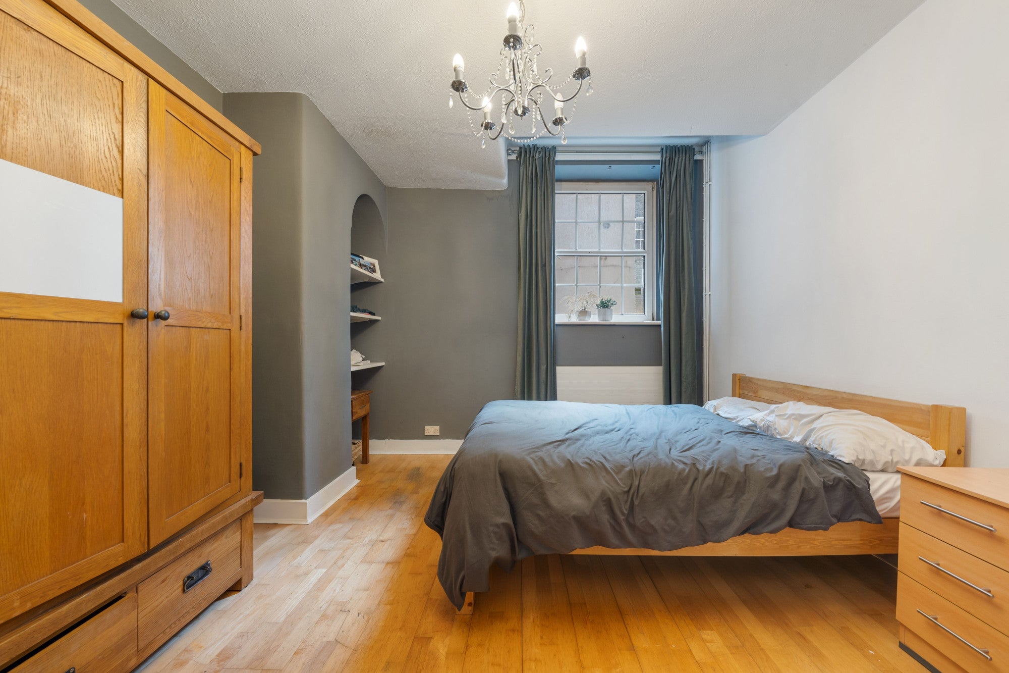 Flat Tankerton Street in Greater London