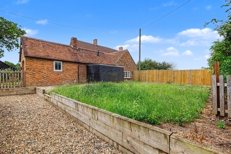 House Addison Road in Steeple Claydon