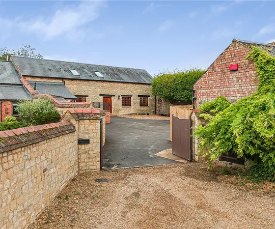 House Careys Road in Paulerspury