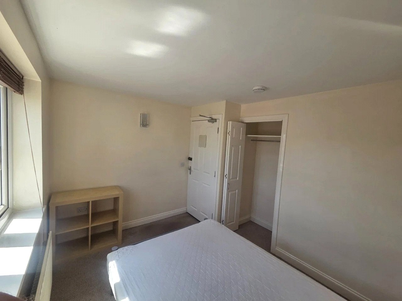 Room Millgrove Street in Blunsdon St Andrew