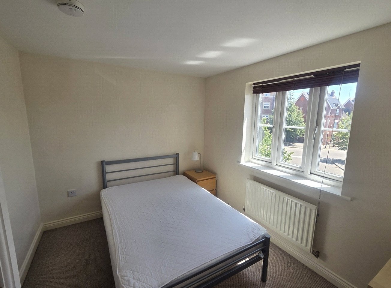 Room Millgrove Street in Blunsdon St Andrew