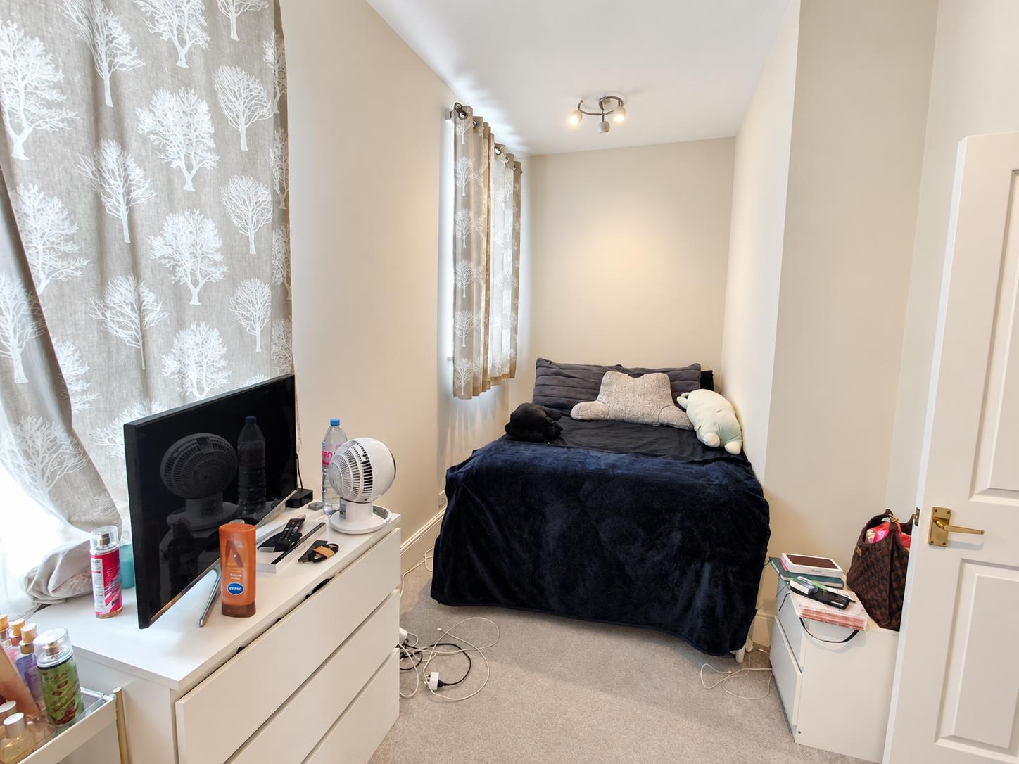 Flat Eversleigh Road in Greater London