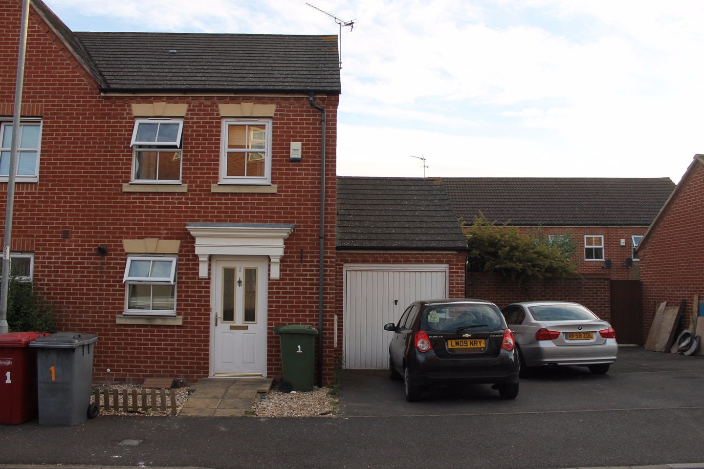 House Gilbert Way in Slough