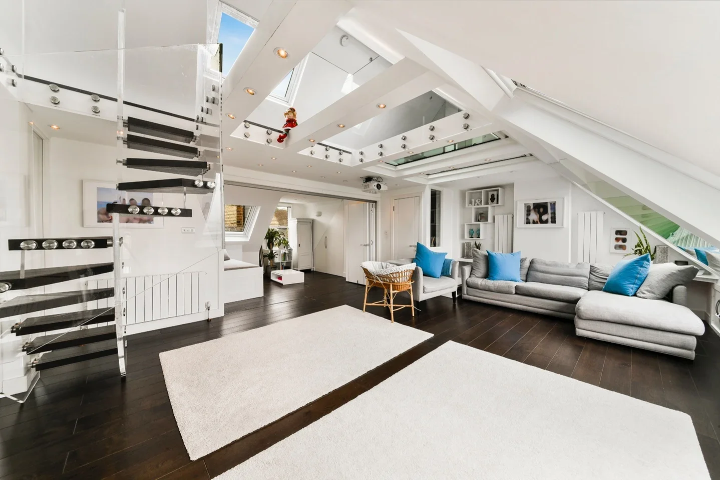 Flat Humber Road in Greater London