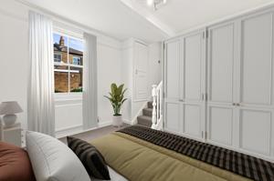 Flat Annandale Road in Greater London
