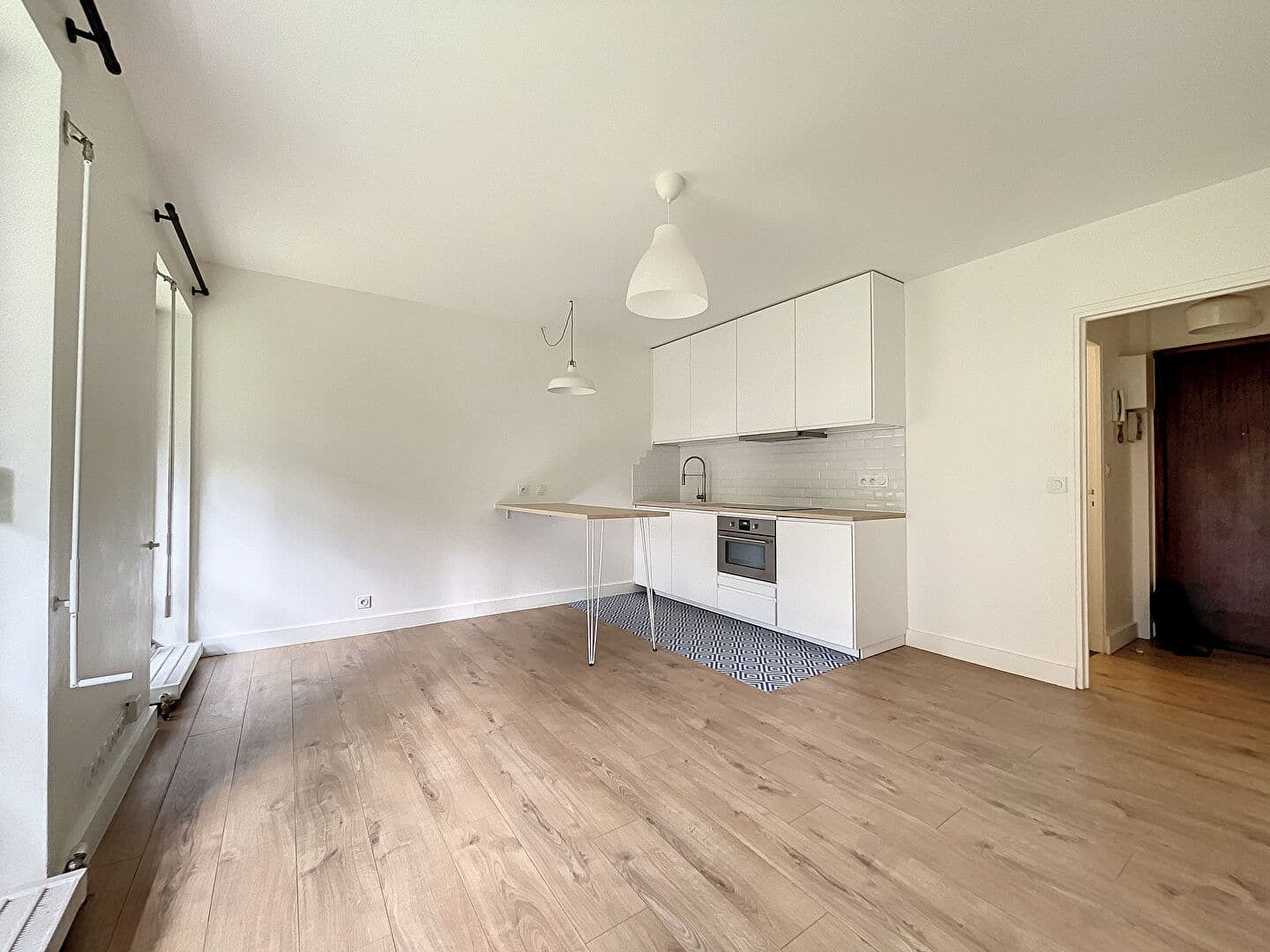 Flat Avenue Charles de Gaulle in Neuilly-sur-Seine