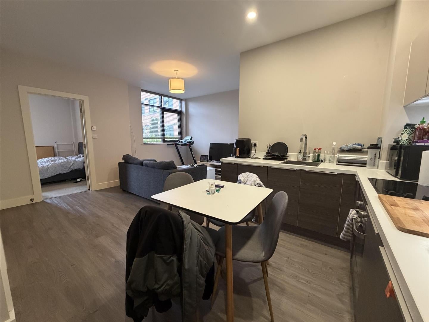 Flat Dawsons Square in Leeds