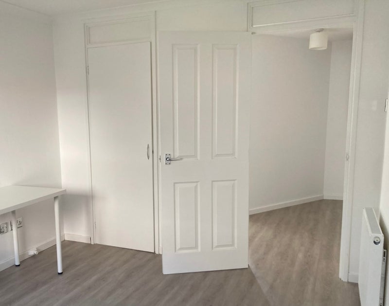 Room St Mungo Avenue in Glasgow