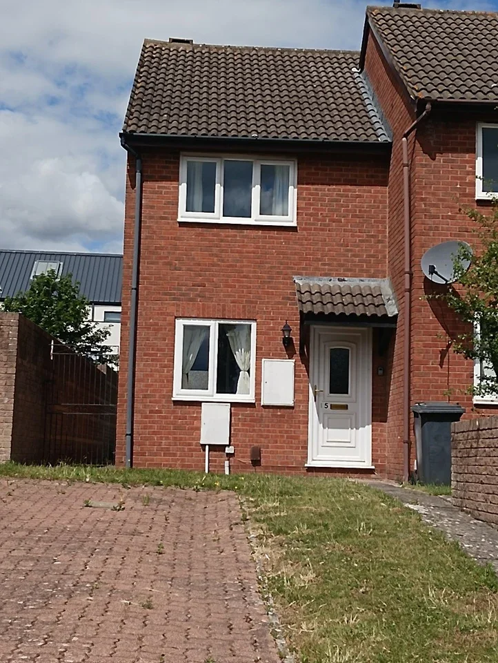 Room Casey Close in Gloucester