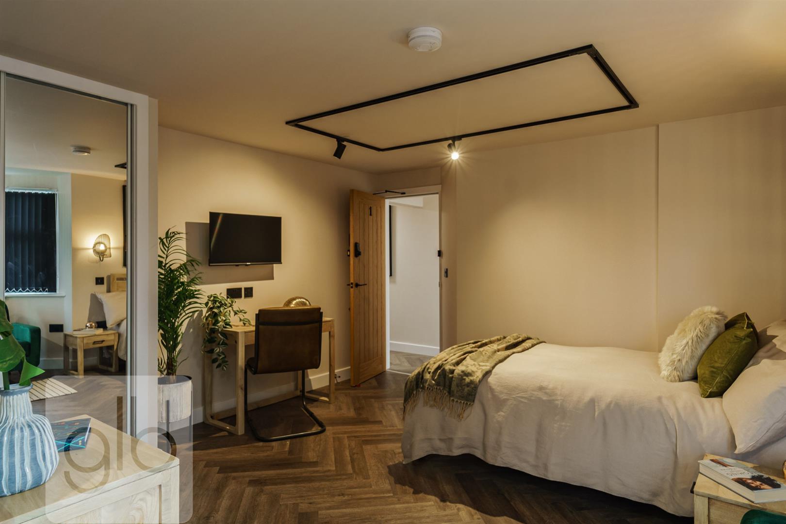 Flat Gulson Road in Coventry