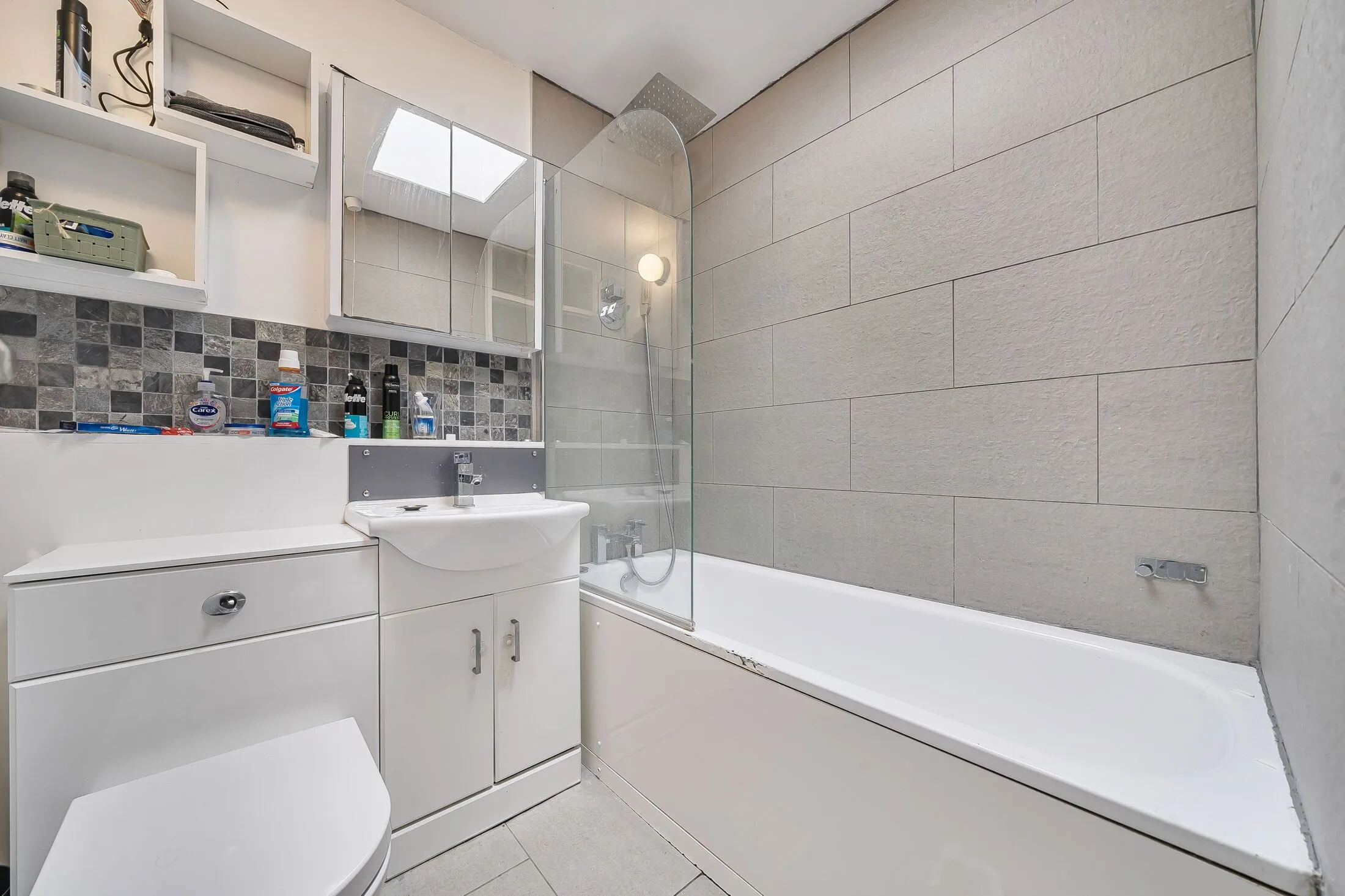 Flat Bloomsbury Close in Greater London