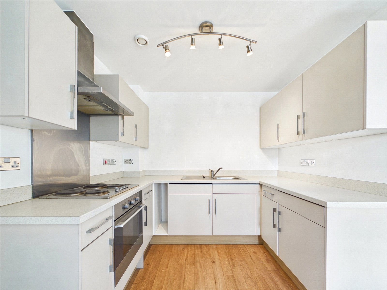 Flat De Grey Road in Colchester