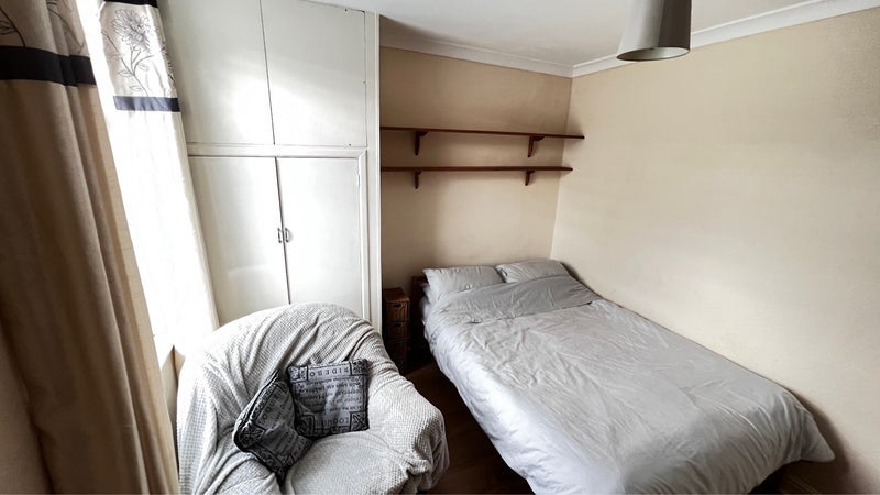 Room Cruso Street in Staffordshire Moorlands