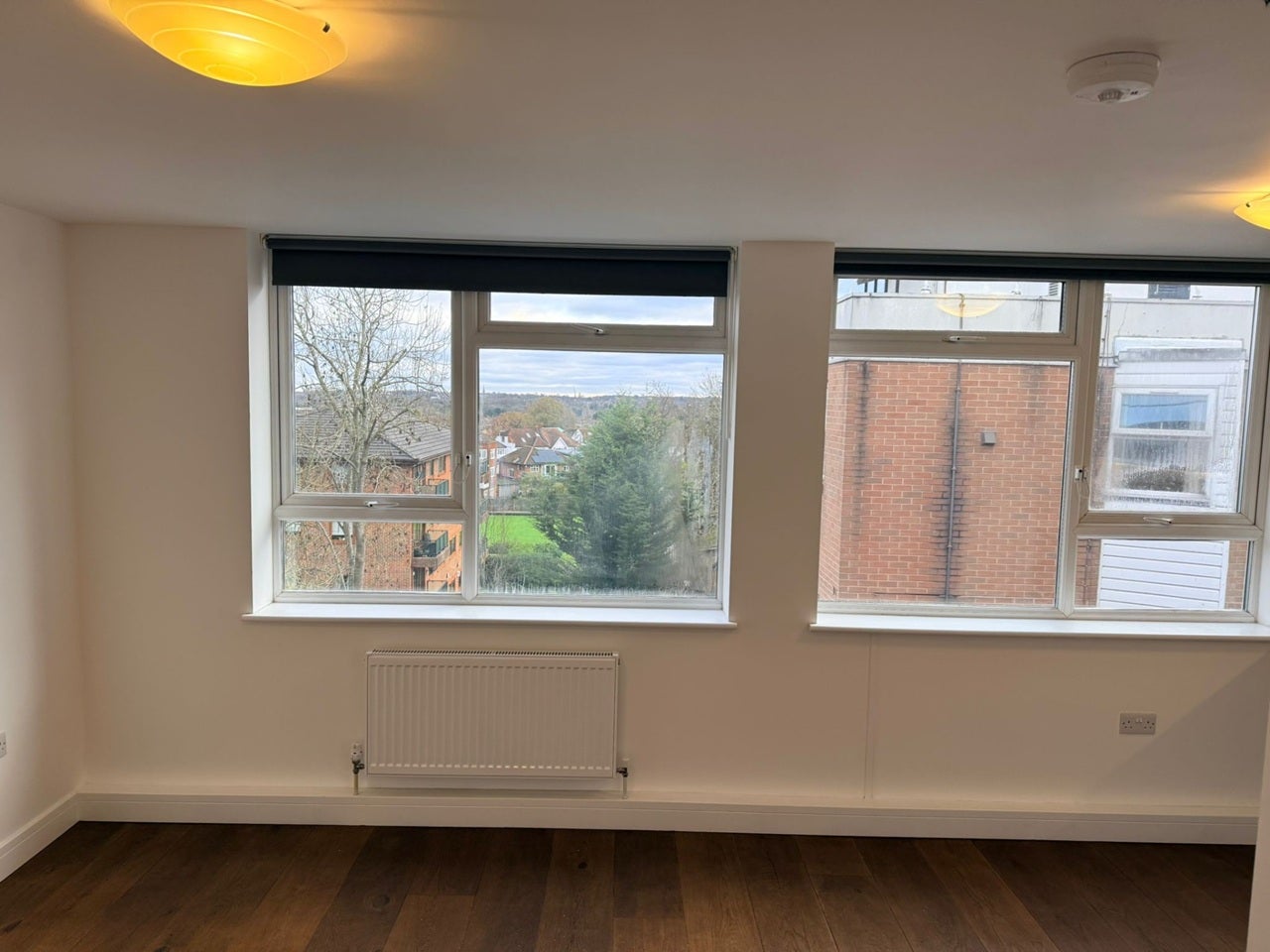 Flat Ballards Lane in Greater London