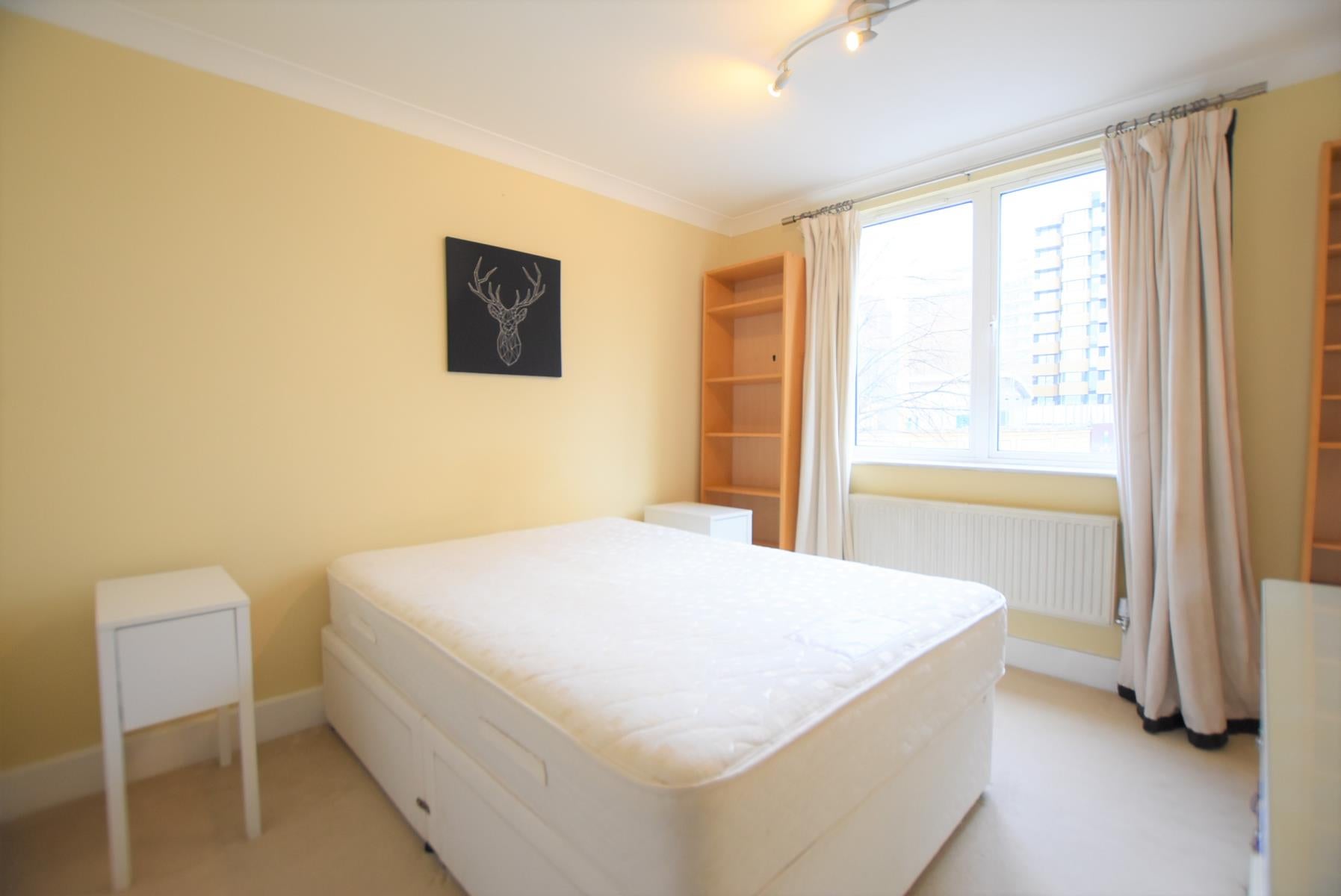 Flat North Bank in City of Westminster