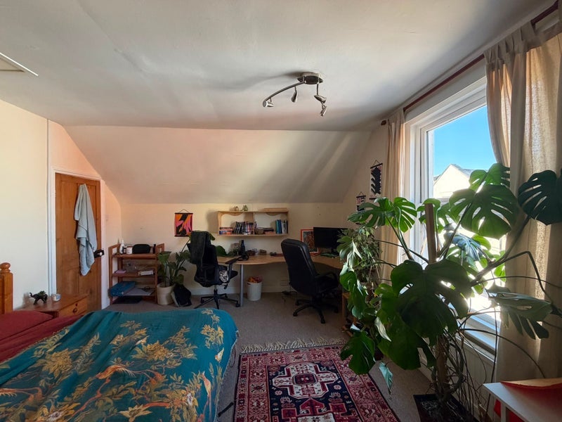 Room Thorndale in Bristol