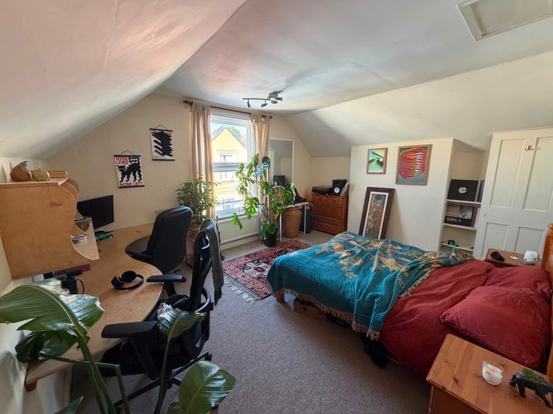 Room Thorndale in Bristol
