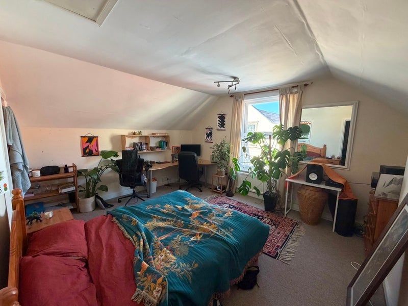 Room Thorndale in Bristol