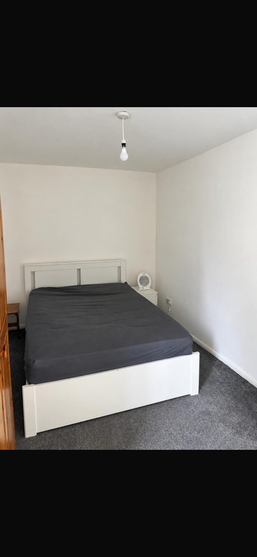 Room Rotherhithe New Road in Greater London