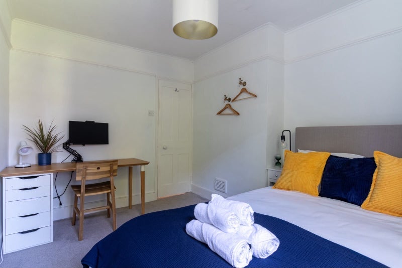 Room Wilkinson Street in Greater London