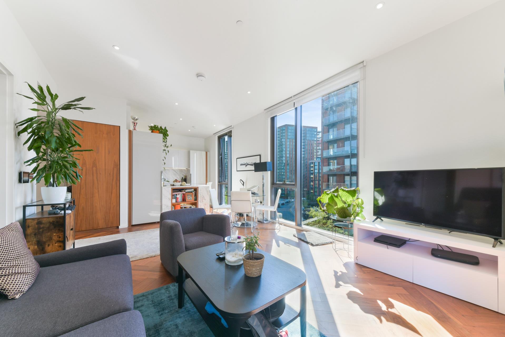 Flat New Union Square in Greater London