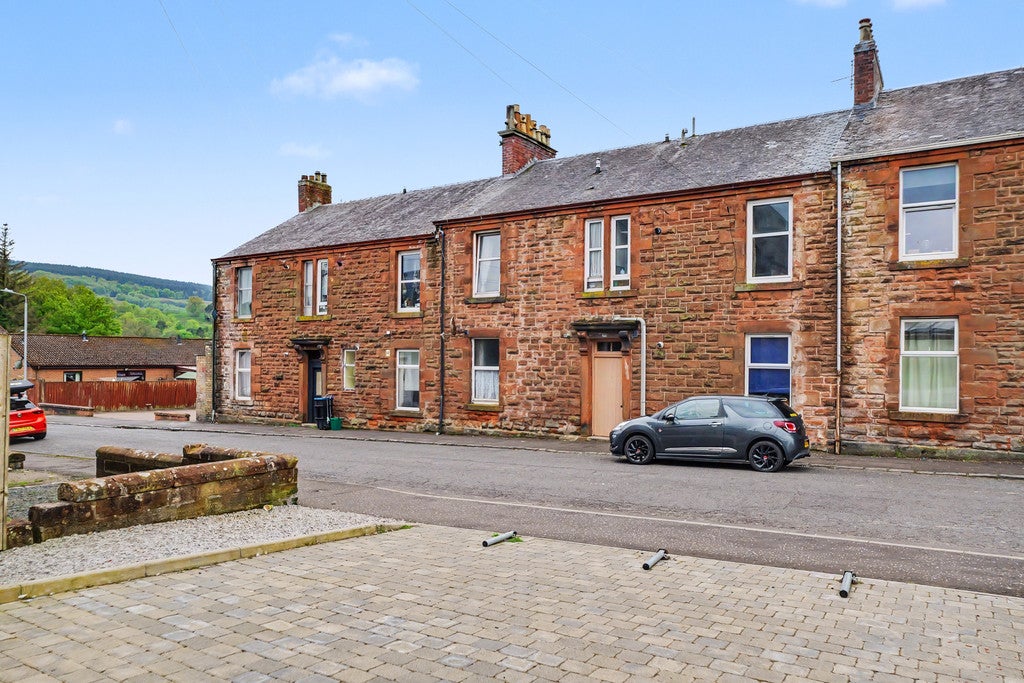 Flat Ranoldcoup Road in Darvel