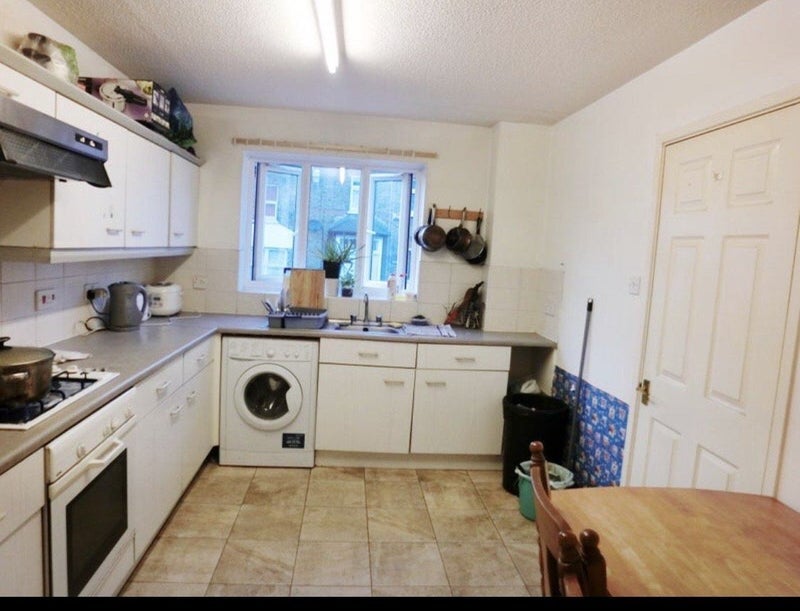 Room Troughton Road in Greater London