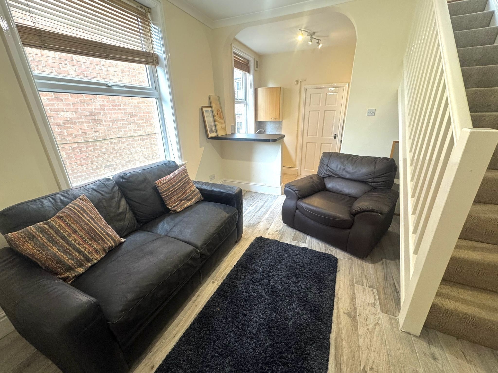 Flat Thyra Grove in Nottingham