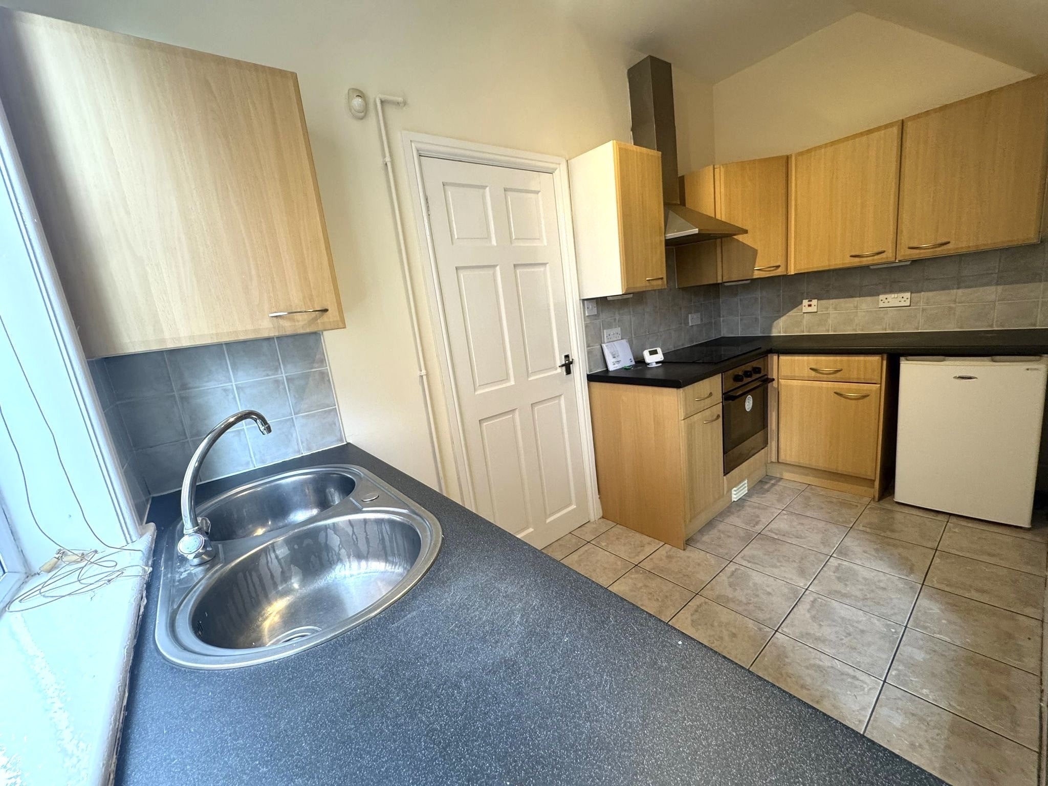 Flat Thyra Grove in Nottingham