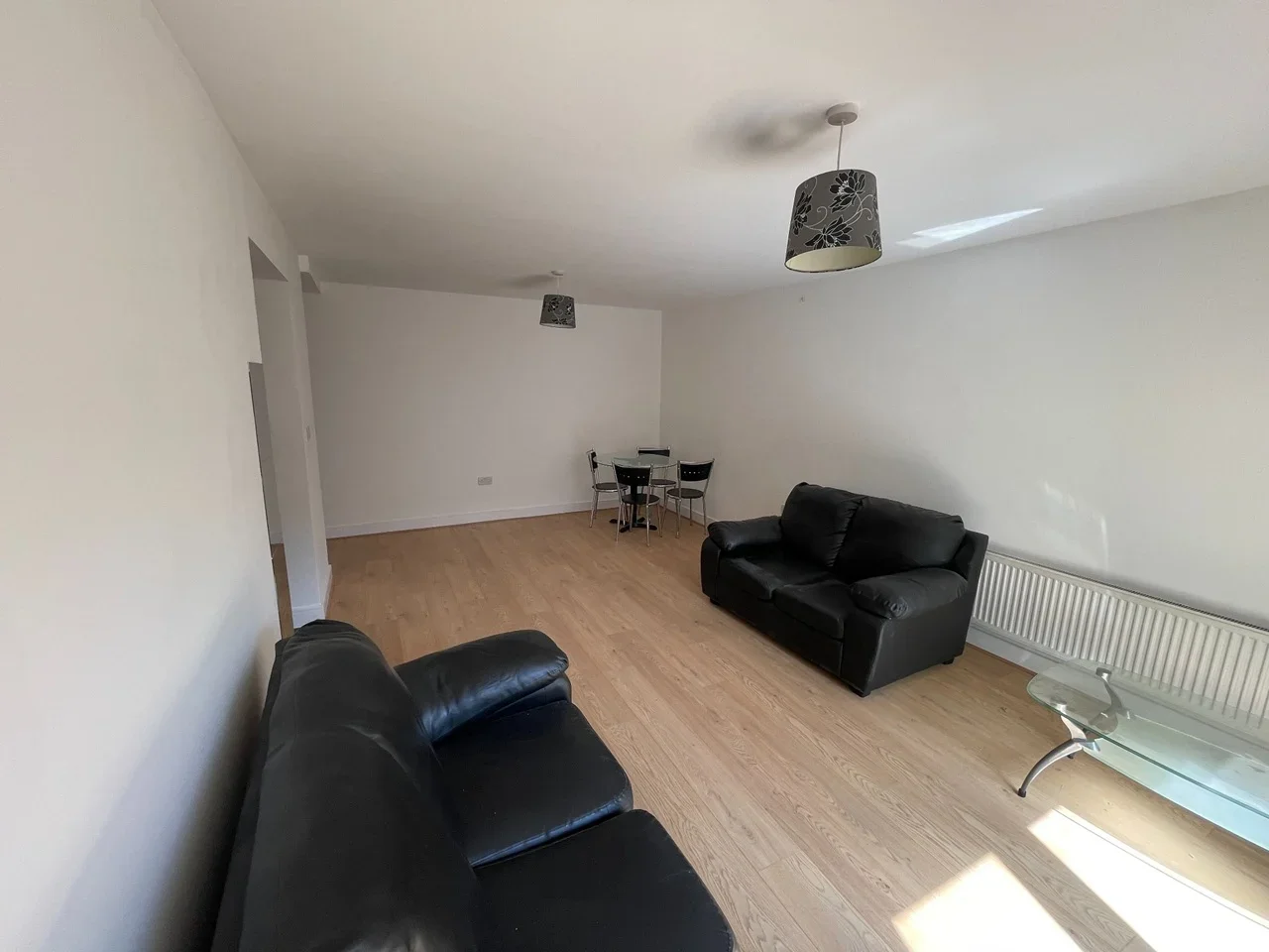 Flat Bramley Crescent in Greater London