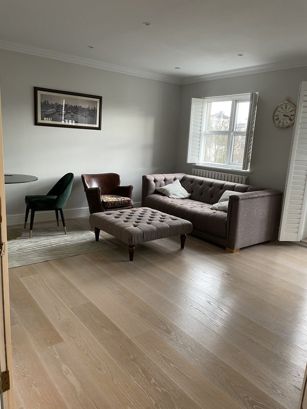 Room Wandsworth High Street in Greater London
