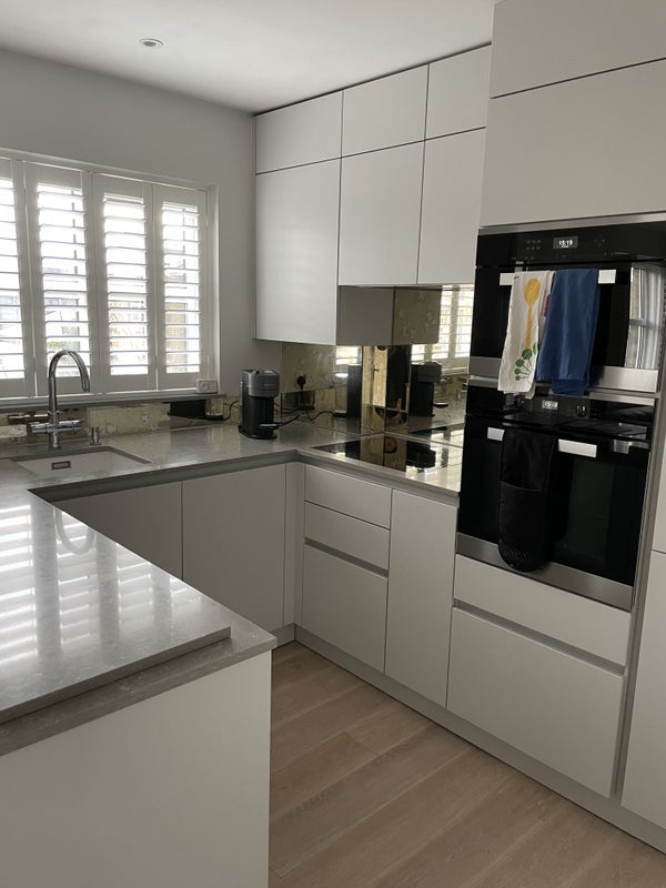 Room Wandsworth High Street in Greater London