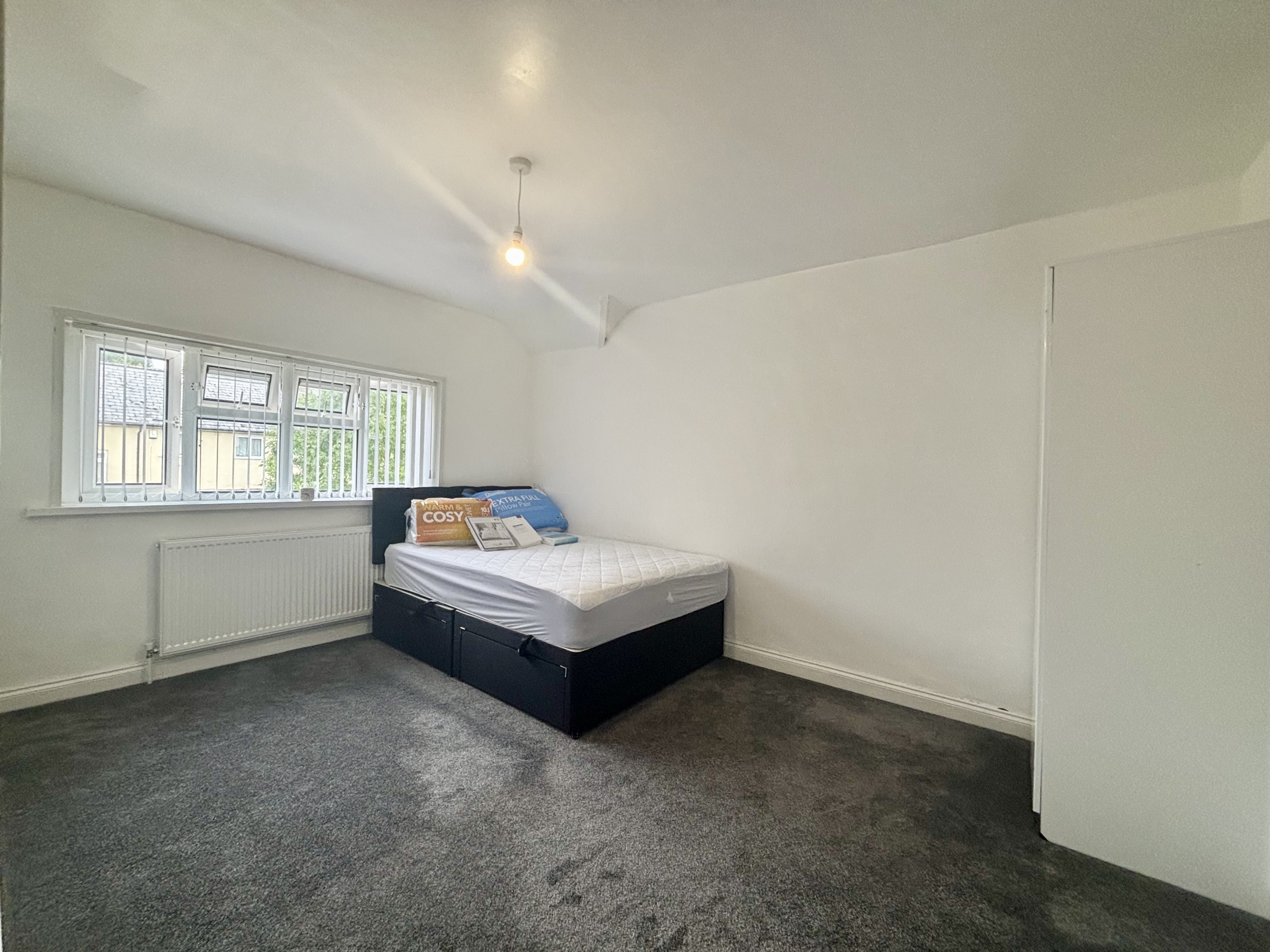 Room Waldrons Moor in Birmingham