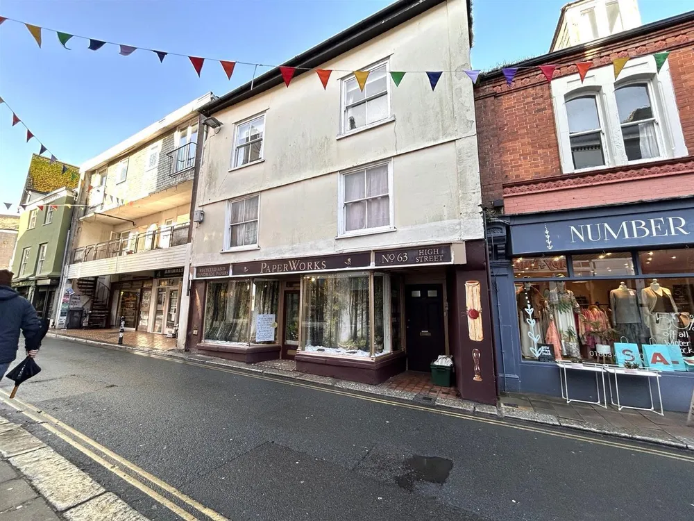 Flat High Street in South Hams