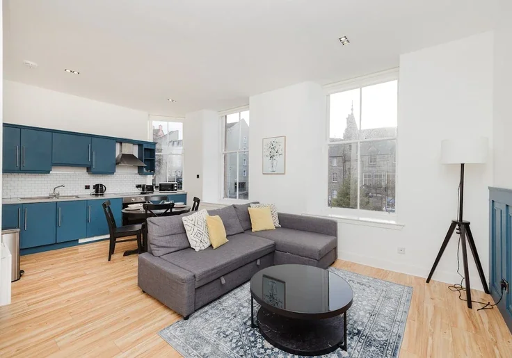 Flat Castle Wynd South in City of Edinburgh