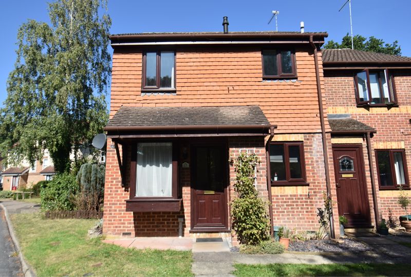 House Aghemund Close in Basingstoke and Deane