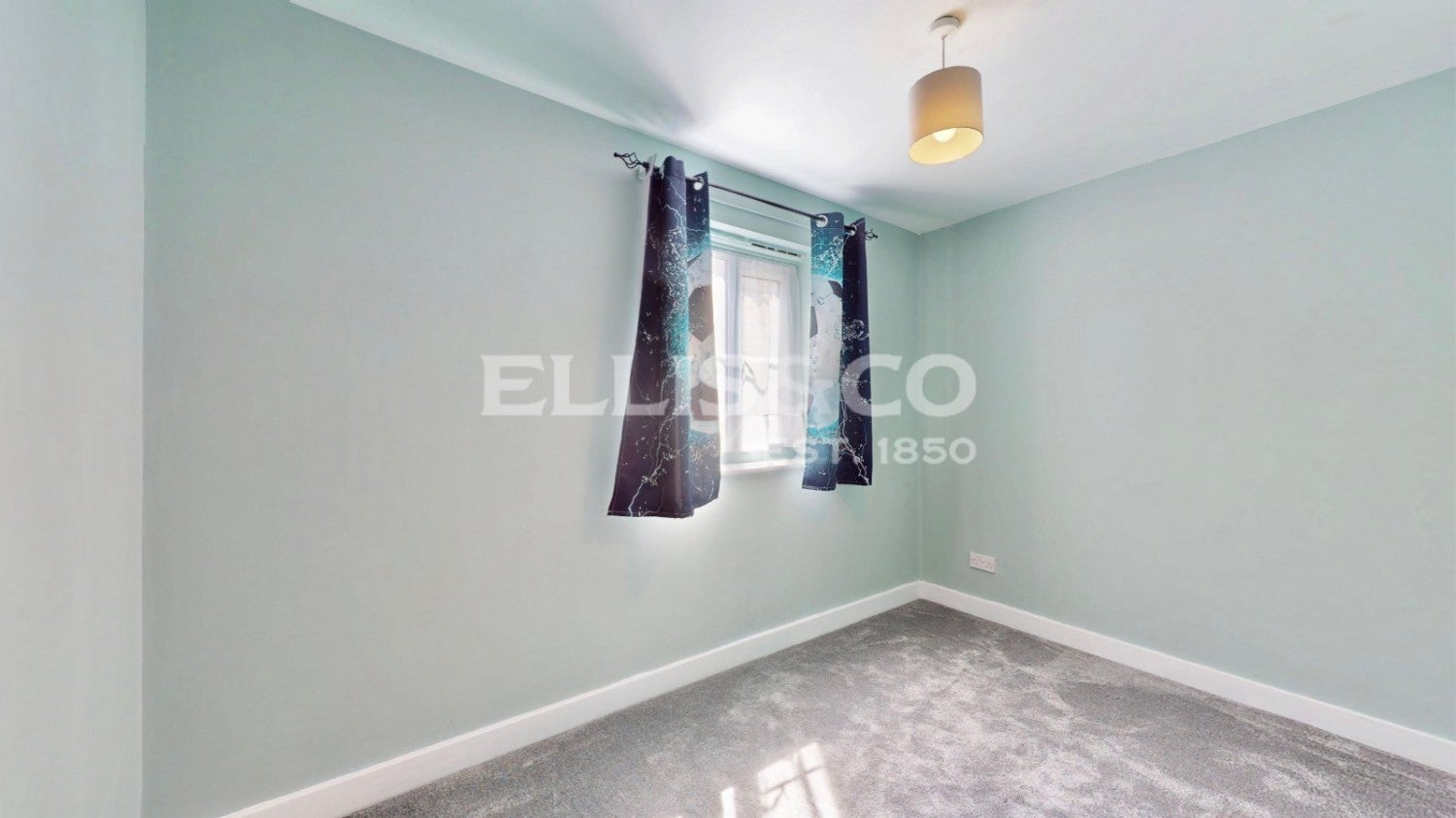 Flat Gurnell Grove in Greater London