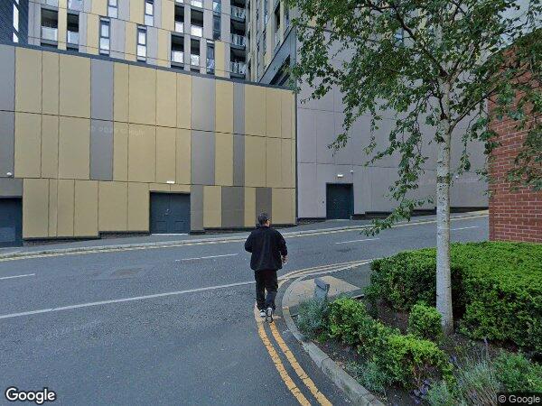Flat Cheetham Hill Road in Manchester