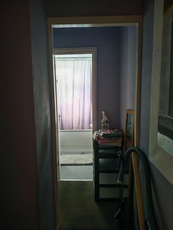 Room Shobden Road in Greater London