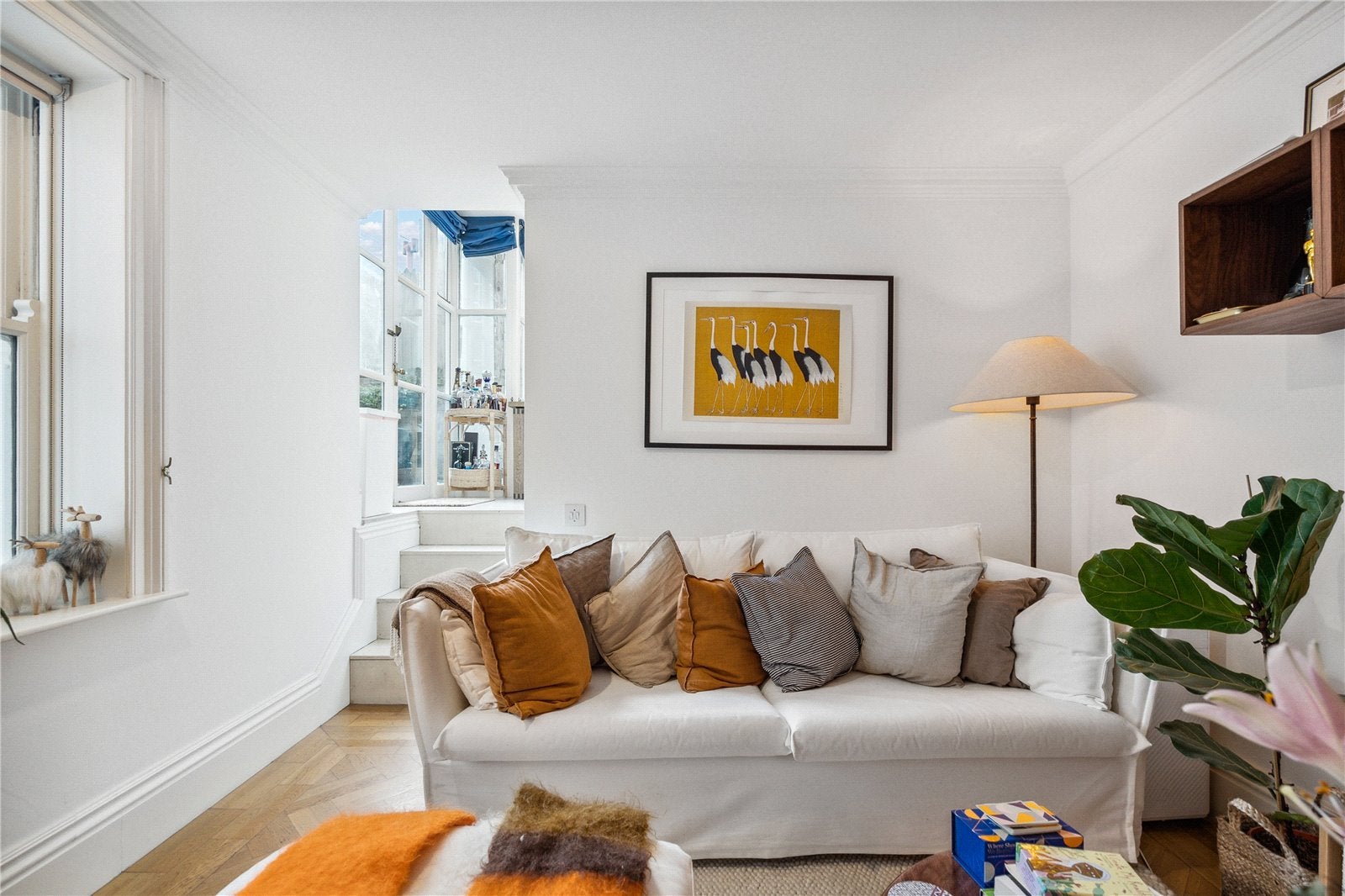 Flat Observatory Gardens in Greater London