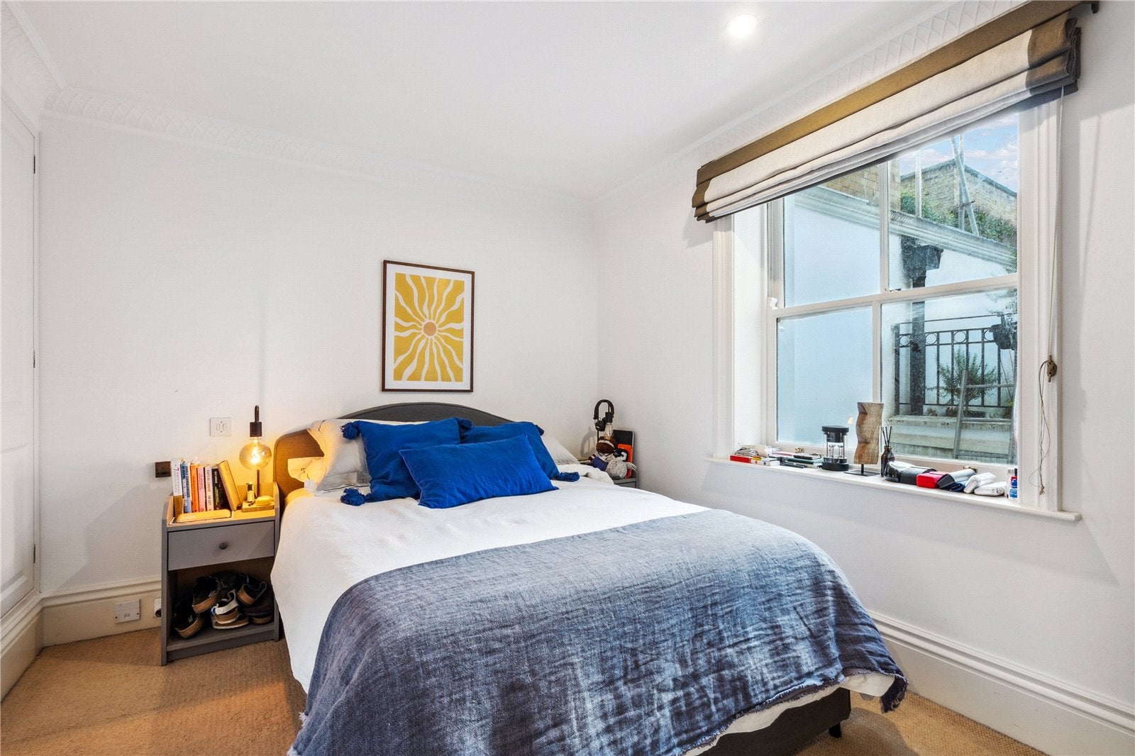 Flat Observatory Gardens in Greater London