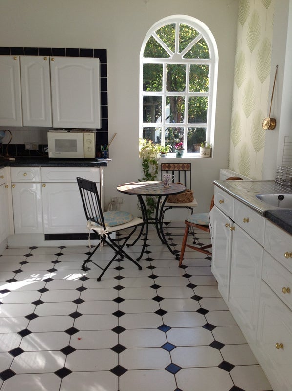 Room Alcester Road in Birmingham