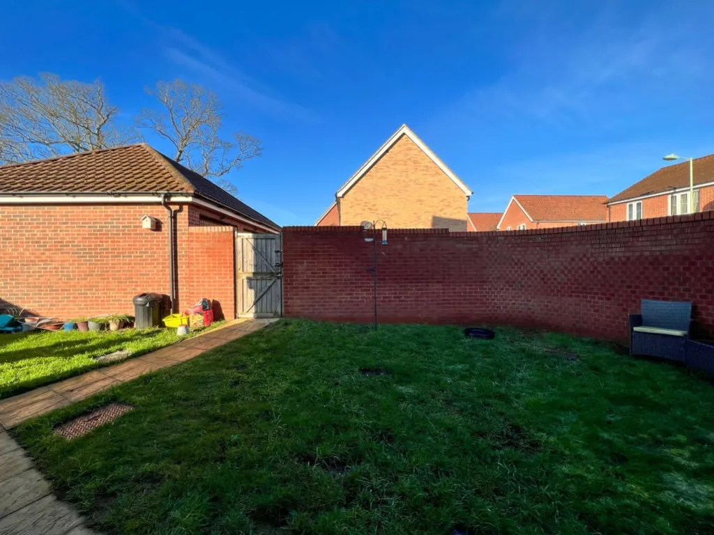 House Barleycorn Way in West Suffolk