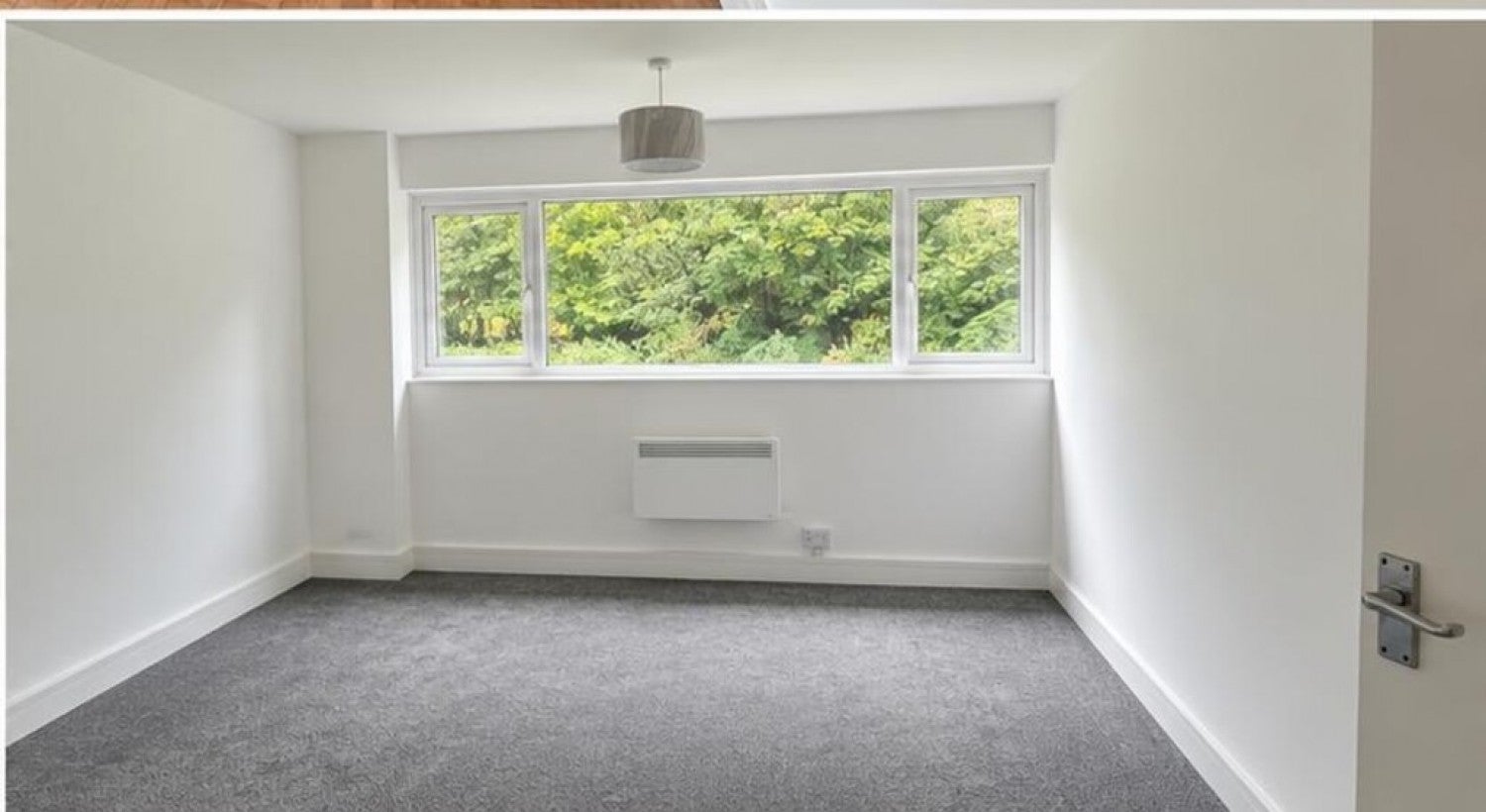 Flat Stafford Road in Caterham