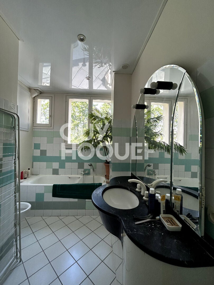 Appartement Rue Charles Nicolle à Paris