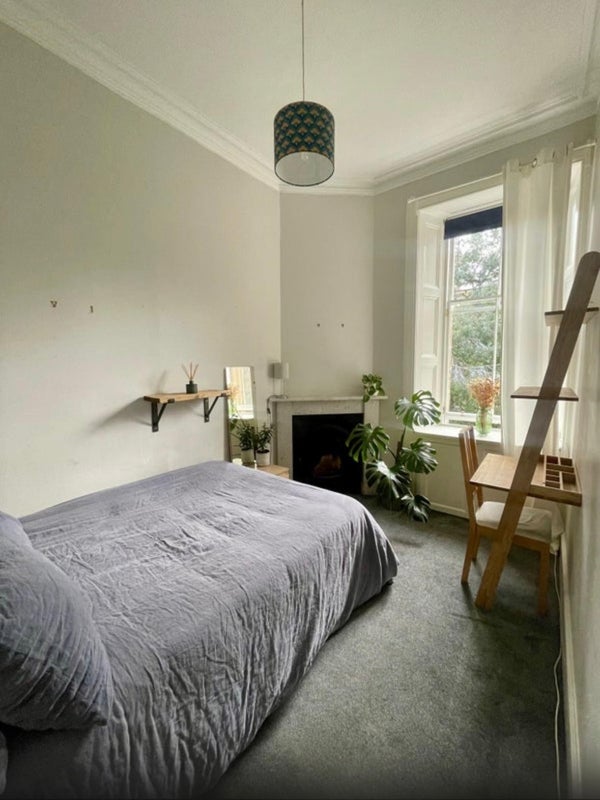 Flat Marchmont Road in City of Edinburgh
